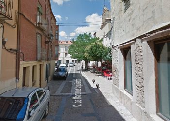Tres personas, dos de ellas guardias civiles, afectadas por inhalación de humo tras el incendio en un bar de Molina de Aragón