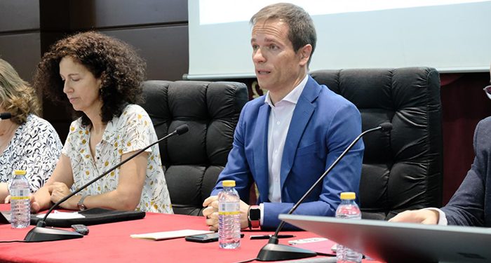 Un total de 9.823 estudiantes de la UCLM y la UAH participarán en unas pruebas de la EVAU que se celebrarán “con casi total normalidad” en el mes de junio 1 Un total de 9.823 estudiantes de la UCLM y la UAH participarán en unas pruebas de la EVAU que se celebrarán “con casi total normalidad” en el mes de junio