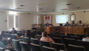 Una decena de personas participan en Talayuelas en la jornada sobre mujer rural y emprendimiento