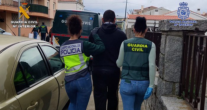 Una denuncia desde Brihuega hace caer una organización que estafó a más de 500 personas con la venta de vehículos por Internet 1 Una denuncia desde Brihuega hace caer una organización que estafó a más de 500 personas con la venta de vehículos por Internet