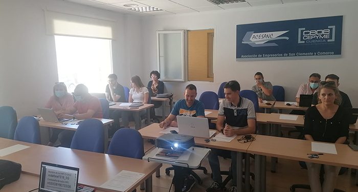 Una docena de personas aprenden a desarrollar campañas de email marketing en San Clemente 1 Una docena de personas aprenden a desarrollar campañas de email marketing en San Clemente