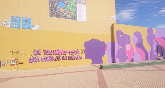 Unidas Podemos-Izquierda Unida de El Casar denuncia los actos vandálicos cometidos contra el mural Feminista por la igualdad inaugurado hace tan solo una semana