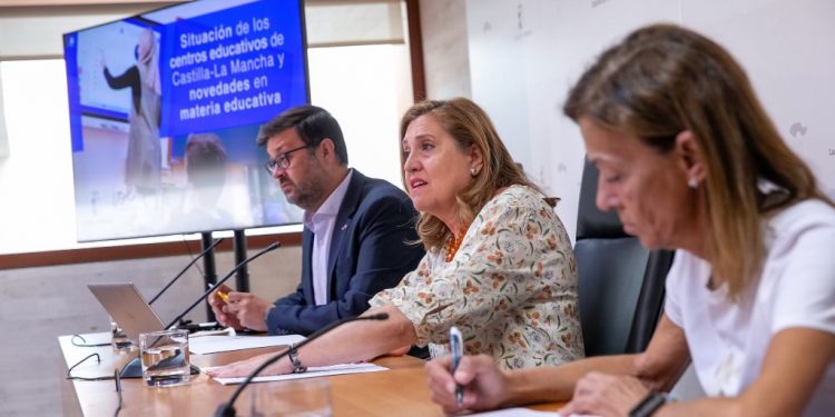 El Gobierno de Castilla-La Mancha destaca que el CRA de Chillarón será el primer prototipo de la escuela rural del siglo XXI 1 El Gobierno de Castilla-La Mancha destaca que el CRA de Chillarón será el primer prototipo de la escuela rural del siglo XXI