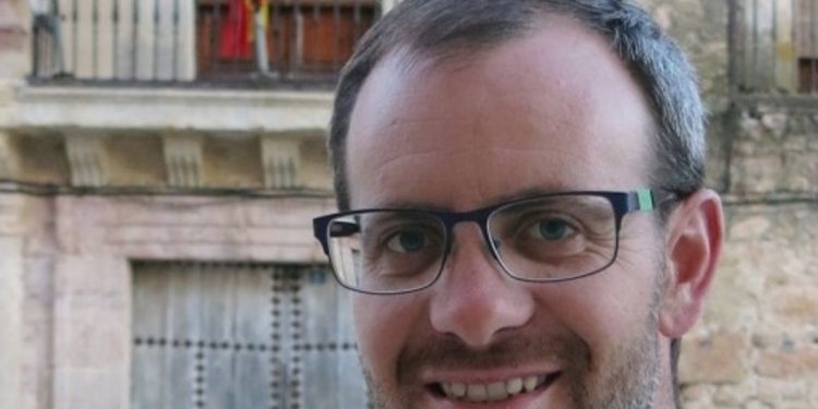 Pleno. El PP insiste a Chana, “habéis vendido a Cuenca a precio de saldo, traicionado y humillado a la provincia como cómplices del cierre del ferrocarril” 1 ae7788730c1953b7d291daec13e4986d