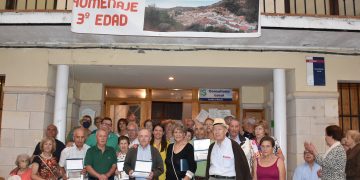 El Gobierno regional celebra en Yélamos de Arriba el valor de las personas mayores para la sociedad y el arraigo a sus pueblos