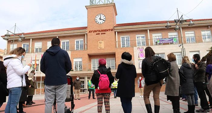 Cabanillas convoca una concentración de cinco minutos este miércoles por el 25º aniversario del asesinato de Miguel Ángel Blanco 1 Cabanillas convoca una concentración de cinco minutos este miércoles 13 de julio por el 25º aniversario del asesinato de Miguel Ángel Blanco