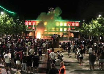 Caldereta, humor manchego, desfile y traca final, para despedir las Fiestas de Cabanillas 2022
