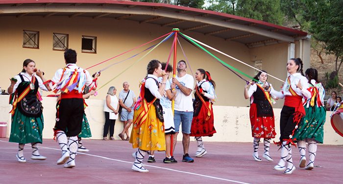 CEDER Alcarria Conquense organiza unas jornadas para difundir y preservar las danzas y paloteos, seña de identidad y patrimonio inmaterial de la comarca