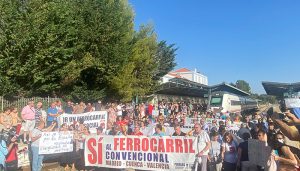 Cuenca despide a su último tren entre indignación y la esperanza puesta en Europa