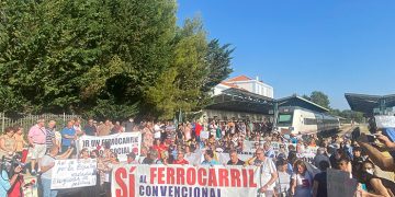 Cuenca despide a su último tren entre indignación y la esperanza puesta en Europa