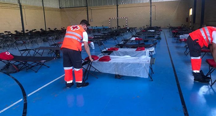 El albergue de Uceda continuará atendiendo a 54 personas desplazadas por el incendio de Valdepeñas de la Sierra durante esta tarde y noche 1 El albergue de Uceda continuará atendiendo a 54 personas desplazadas por el incendio de Valdepeñas de la Sierra durante esta tarde y noche