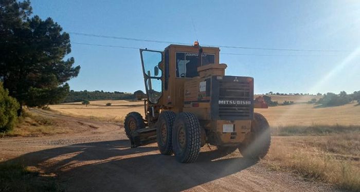 El Ayuntamiento de Almodóvar del Pinar invierte 20.000 euros en la mejora de los caminos rurales gracias al Plan Especial de la Diputación
