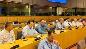 El Ayuntamiento de Huete reivindica el tren en el Parlamento Europeo en Bruselas