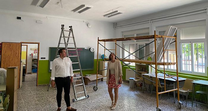 El Gobierno regional destina alrededor de 73.000 euros a la mejora de las instalaciones del colegio público de Almodóvar del Pinar 1 El Gobierno regional destina alrededor de 73.000 euros a la mejora de las instalaciones del colegio público de Almodóvar del Pinar