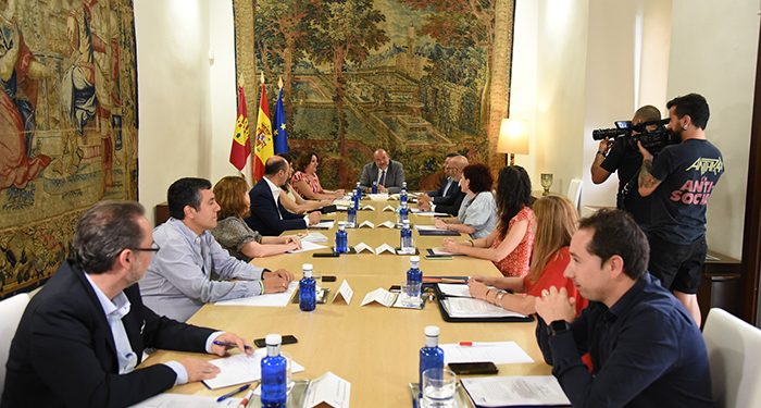 El Gobierno regional impulsa con 7,6 millones de euros la Formación Profesional con empresas en los sectores estratégicos de la región