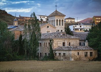El hotel monasterio Virgen de Tejeda, de Garaballa, habilita una sala de exposiciones para promocionar la obra de artistas conquenses durante la temporada turística El hotel monasterio Virgen de Tejeda, de Garaballa, habilita una sala de exposiciones para promocionar la obra de artistas conquenses durante la temporada turística