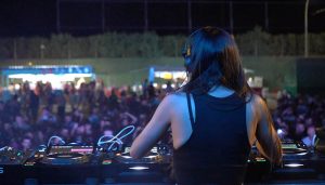 El «Mystic» llena de música electrónica el Ferial de Cabanillas, con más de 4.000 espectadores