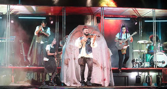 El vuelo «Fiestas 2022» arrancó motores con STRAD y su espectáculo «Ícaro»