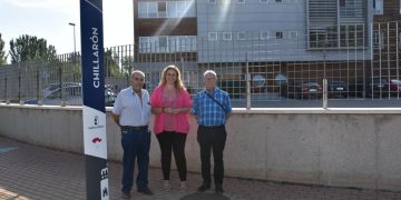 El Gobierno regional instala los hitos en las paradas por las que tendrá su recorrido los autobuses del Plan ASTRA