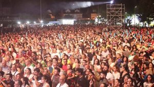 Fulgurante noche de «Fangoria» en las Fiestas de Cabanillas