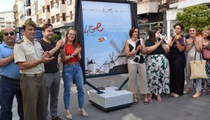 La exposición conmemorativa de los 40 años del Estatuto de Autonomía hace un recorrido desde Carretería por el pasado y el futuro de la región