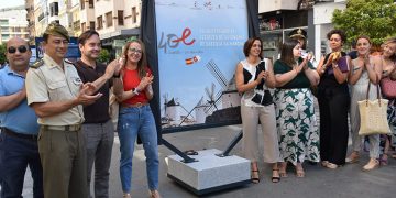 La exposición conmemorativa de los 40 años del Estatuto de Autonomía hace un recorrido desde Carretería por el pasado y el futuro de la región