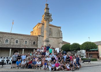 Las quintas del 60 al 70 de Fuentenovilla se reúnen en un acto entrañable