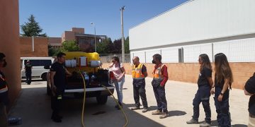 Los bomberos de la Diputación de Cuenca se forman para actuar ante un incendio en un parque eólico