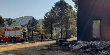 Los bomberos del Ayuntamiento de Cuenca colaboran en la exinción del incendio en Priego