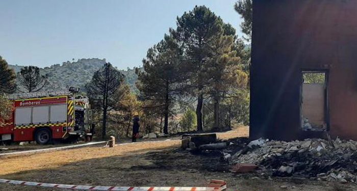 Los bomberos del Ayuntamiento de Cuenca colaboran en la extinción del incendio en Priego 1 Los bomberos del Ayuntamiento de Cuenca colaboran en la exinción del incendio en Priego