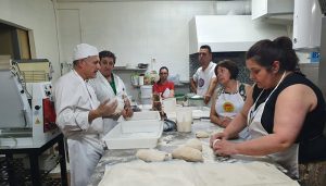 Los panaderos de AFEPAN conocen nuevas técnicas de la mano de Florindo Fierro