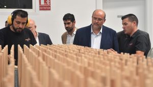 Más de 65.000 empresas y autónomos de la región han accedido a 300 millones de euros en ayudas a lo largo de esta legislatura