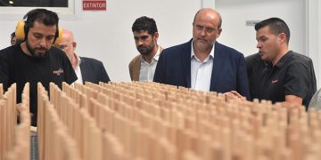 Más de 65.000 empresas y autónomos de la región han accedido a 300 millones de euros en ayudas a lo largo de esta legislatura