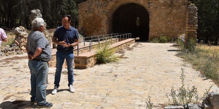 mausoleo de llanes 1