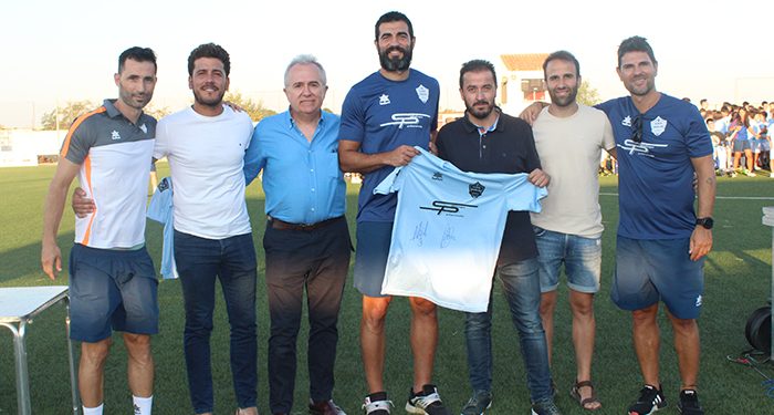 Récord de inscripciones en la cuarta edición del Campus de Fútbol Albiol Gavilán de Iniesta 1 Récord de inscripciones en la cuarta edición del Campus de Fútbol Albiol Gavilán de Iniesta