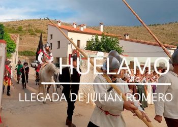Vídeo. Así recibió Huélamo a Julián Romero de Ibarrola.