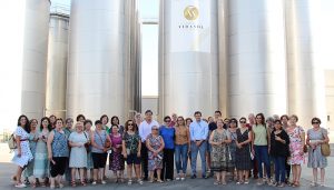 AMFAR analiza las oportunidades económicas del aceite de oliva para las mujeres rurales