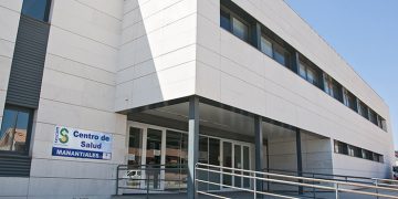 Castilla-La Mancha invertirá 104,2 millones de euros para abastecerse de energía eléctrica de origen renovable en todos los centros del SESCAM