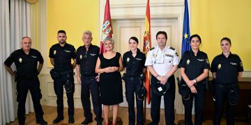 Cinco policías se incorporan a la Comisaría de Policía Nacional de Cuenca