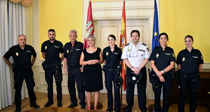 Cinco policías se incorporan a la Comisaría de Policía Nacional de Cuenca