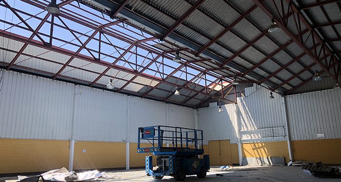 Comienzan las obras de demolición del pabellón ‘Luis Yúfera’ como paso previo a la reparación del colector 1 Comienzan las obras de demolición del pabellón ‘Luis Yúfera’ como paso previo a la reparación del colector