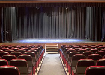 El Ayuntamiento de Cabanillas modernizará el escenario de la Casa de la Cultura con una ayuda de más de 60.000 euros de la Junta