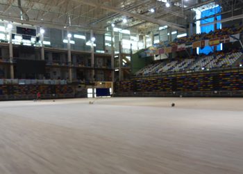 El Ayuntamiento de Guadalajara repara la tarima del Multiusos para garantizar su uso “con seguridad y en condiciones, tras un deterioro de años”