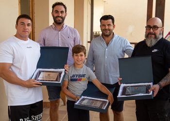 El Ayuntamiento de Trillo rinde homenaje a sus tres campeones mundiales