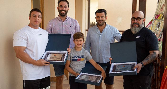El Ayuntamiento de Trillo rinde homenaje a sus tres campeones mundiales