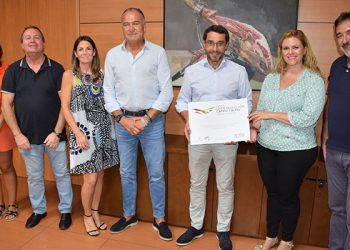 El Gobierno regional entrega un premio Gran Selección a la empresa Incarlopsa por su jamón reserva en la categoría de bronce