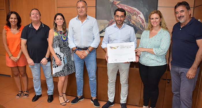 El Gobierno regional entrega un premio Gran Selección a la empresa Incarlopsa por su jamón reserva en la categoría de bronce 1 El Gobierno regional entrega un premio Gran Selección a la empresa Incarlopsa por su jamón reserva en la categoría de bronce
