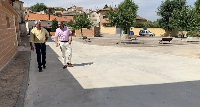 El Gobierno regional invierte en la renovación de redes de agua y saneamiento y el acondicionamiento de una vivienda de emergencia social en Valdearenas 1 El Gobierno regional invierte en la renovación de redes de agua y saneamiento y el acondicionamiento de una vivienda de emergencia social en Valdearenas