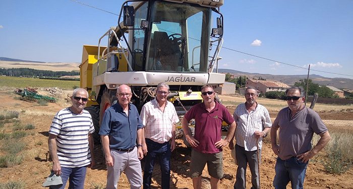 El Gobierno regional valora la iniciativa de un grupo de agricultores que ha puesto en marcha dos proyectos empresariales en la comarca de Molina de Aragón