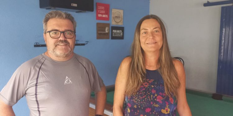 Chillarón de Cuenca. Eva Cavero y Javier Cercos piden ayuda para organizar las fiestas. 1 eva y jorge